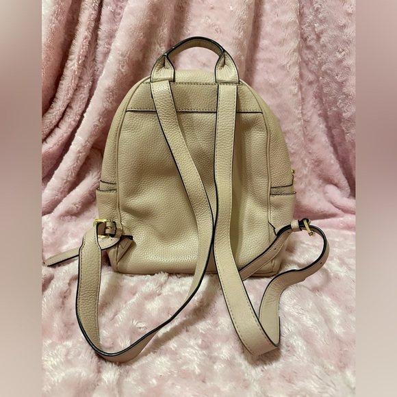 Authentic Michael Kors Leather backpack - Picture 3 of 10